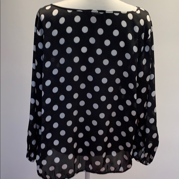 VINCE CAMUTO POLKA DOT BLACK And WHITE BLOUSE NWOT - Picture 6 of 8